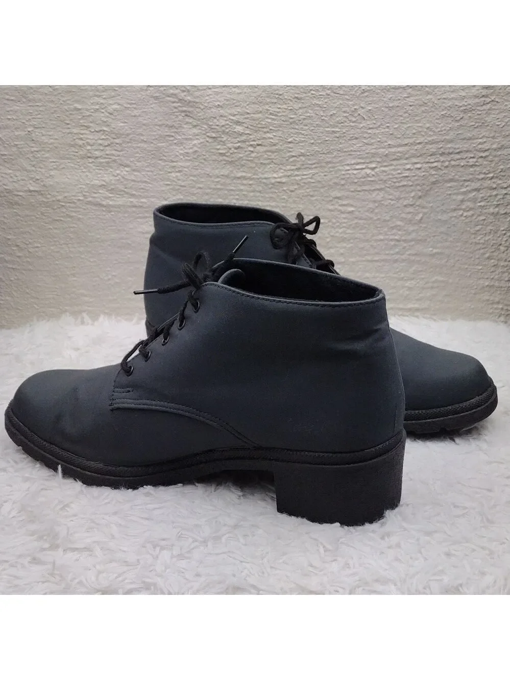 Toe Warmers Canada Made Grey Almond Toe Lace Up Low Heel Waterproof Ankle Boot